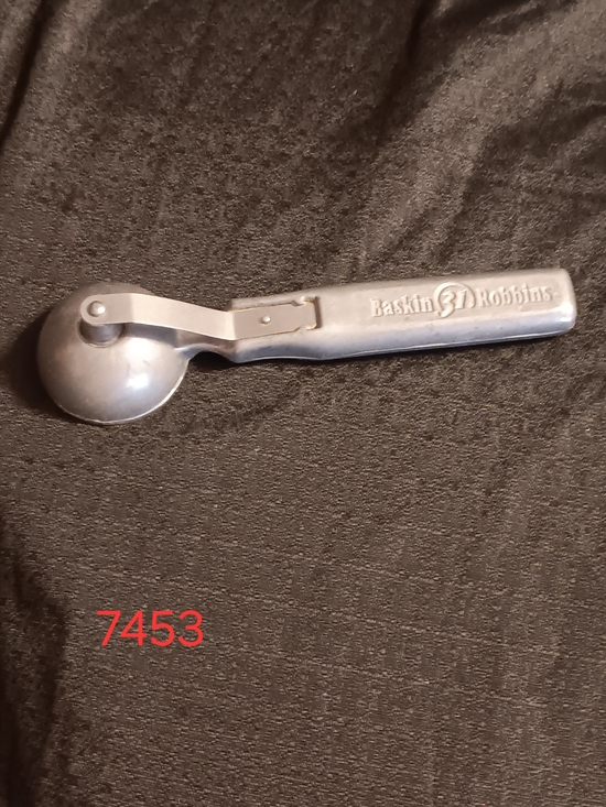 Other - Vintage Metal Baskin Robbins Ice Cream Scoop